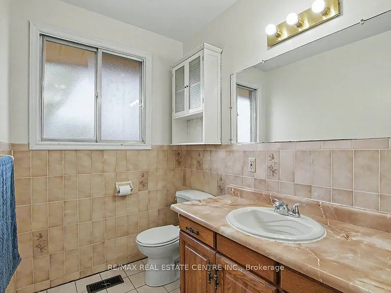 273 Elliott St — Photo 24