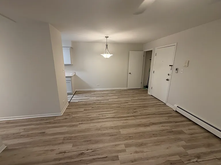 84 W Belvidere Rd — Photo 6