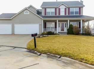 4 Little Oaks Ct, O'Fallon, MO