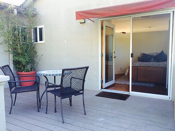 PRIVATE PATIO