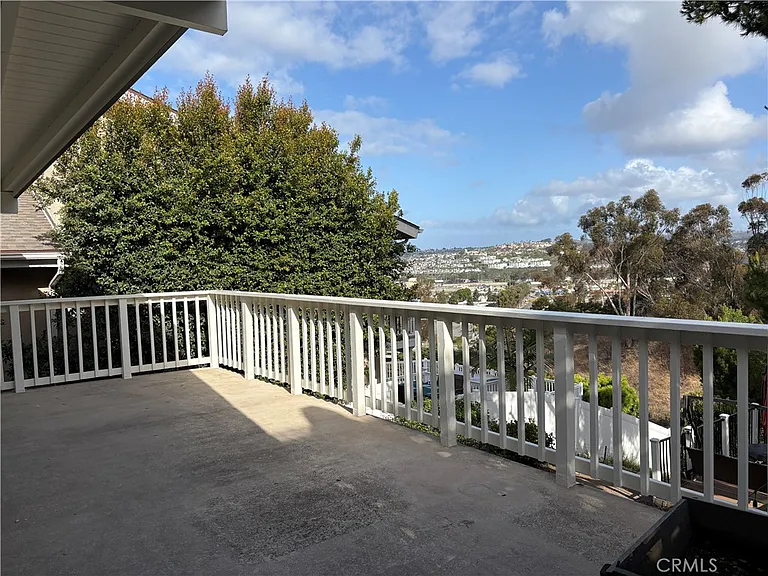 26305 Via California #A — Photo 11