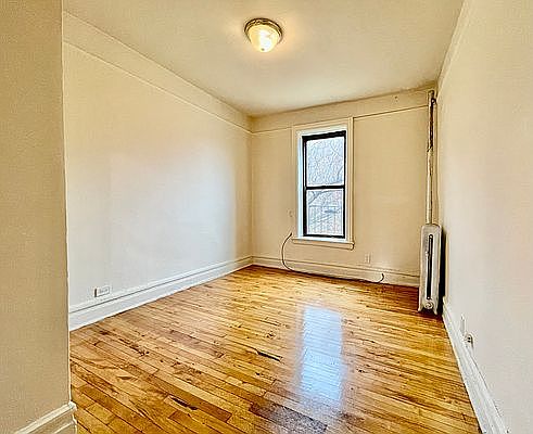 4th image of 148 Seaman Ave #5A