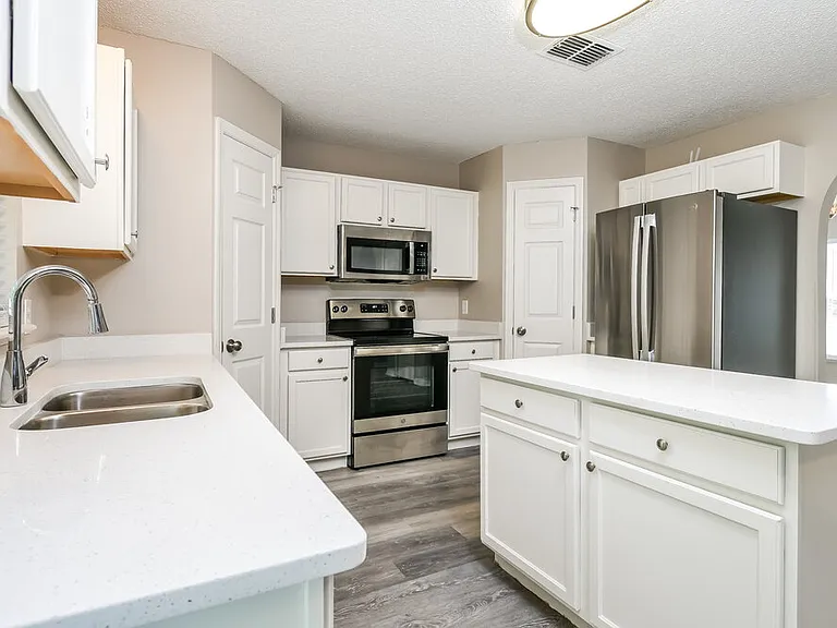 2959 Leba Ln — Photo 8