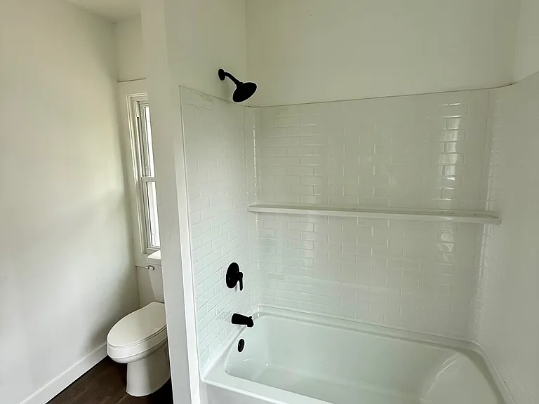 449 Stanley St #2 — Photo 11