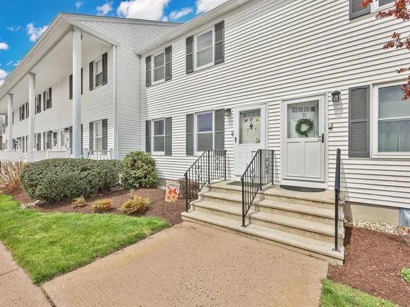 200 Lambert Ter Unit 49, Chicopee, MA 01020