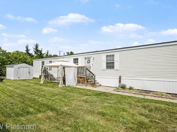 57911 Lancaster Rd, Washington, MI 48094