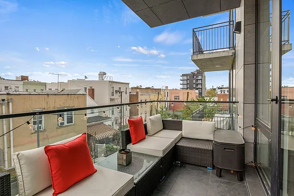 Rented by Compass | media 17