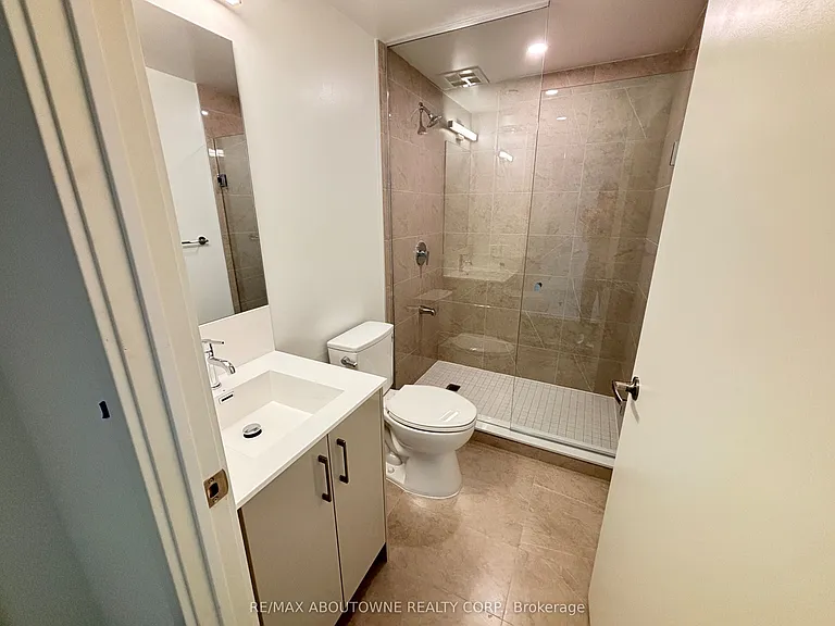 4010 Eglinton Ave W #1215 — Photo 13
