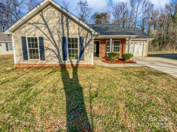 1944 Dietrich Ln, Charlotte, NC 28262
