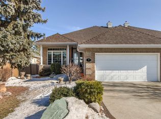 9 Butterworth Point E, Edmonton, AB T6R2S3