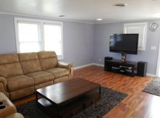 25 S Westlawn Dr, Midland, MI 48640