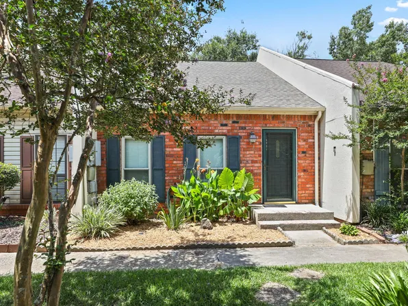 202 Long Plantation Blvd APT J, Lafayette, LA 70508