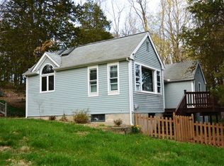 7 Acre Dr, Danbury, CT 06811