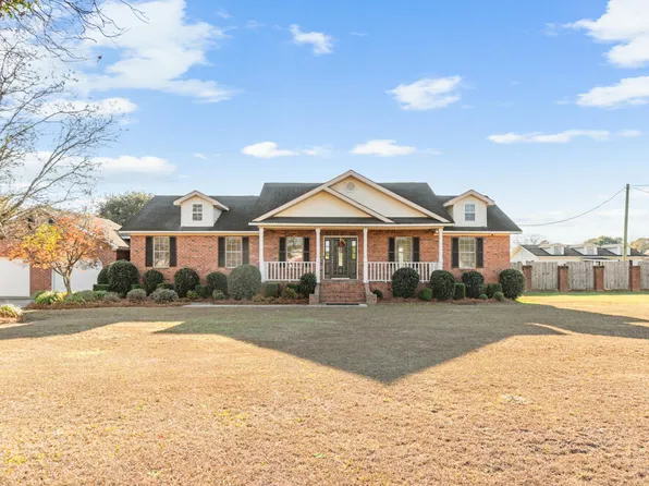 747 Gardensgate Rd, Eutawville, SC 29048