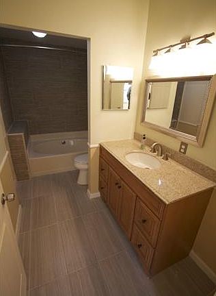 4th image of 1096 Woodshire Ln APT C102