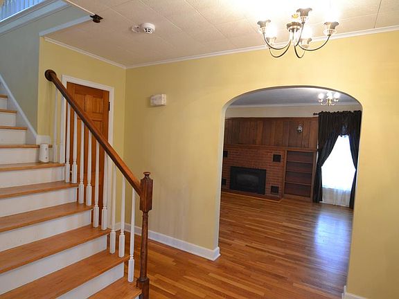 5th image of 1315 S 1st St
