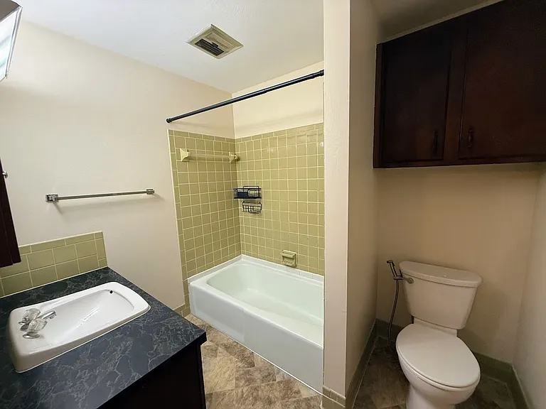 442 Avis Ave NW — Photo 8