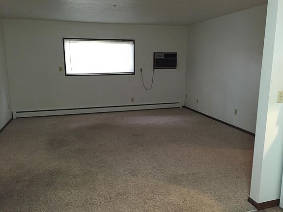 2nd image of 1210 27th Ave S #401