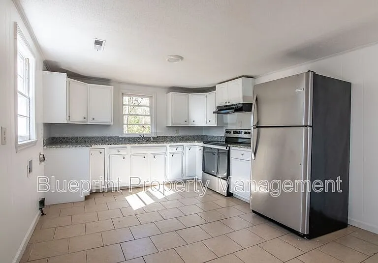 119 Wheeler Dr — Photo 4