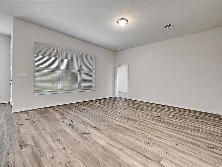116 Joseph Hawkins Ln — Photo 5