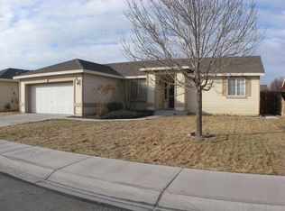 525 Summer St, Fernley, NV 89408