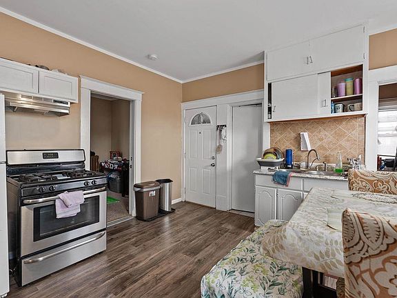 4th image of 1328 W Oklahoma Ave #1330