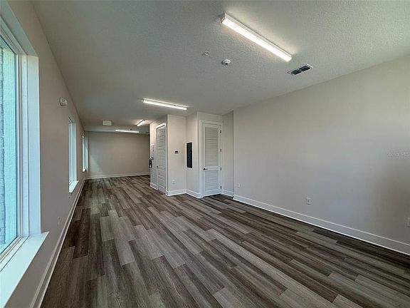 4th image of 917 City Walk Ln #917