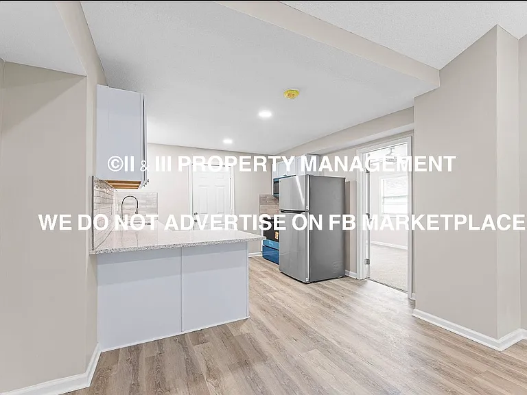 4517 Jarboe St — Photo 4