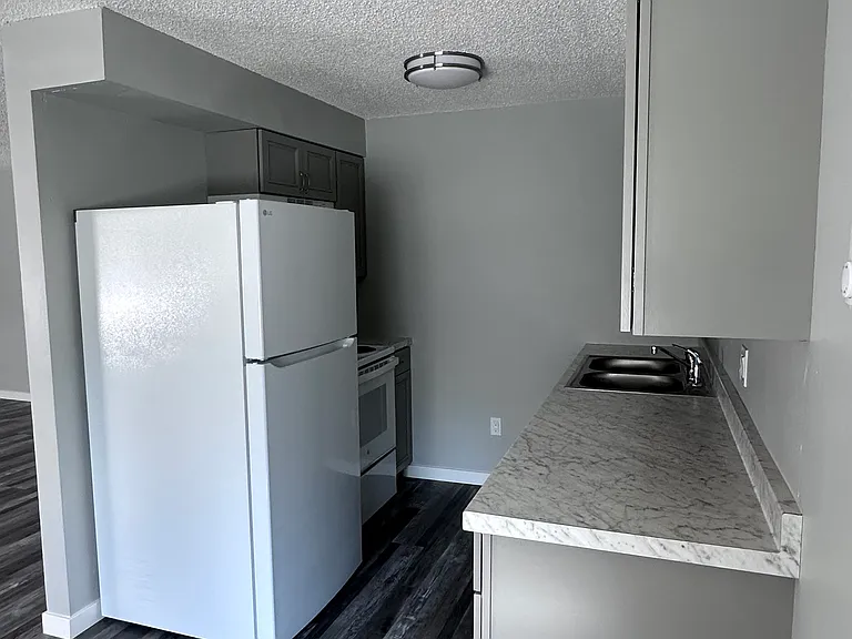 1050 N 21st St #1 — Photo 6