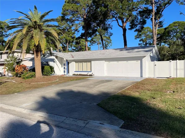 14241 83rd Pl, Seminole, FL 33776