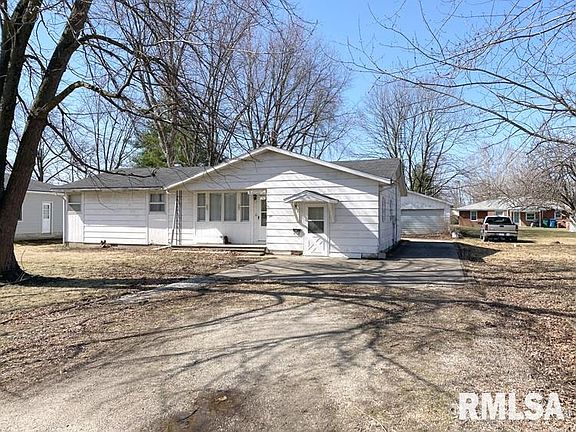 3rd image of 20 Melrose Ln