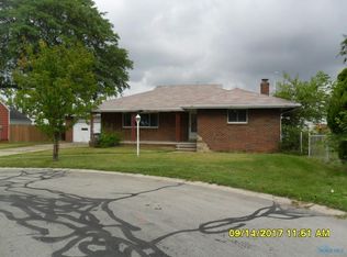 323 Ormond Dr, Toledo, OH 43608