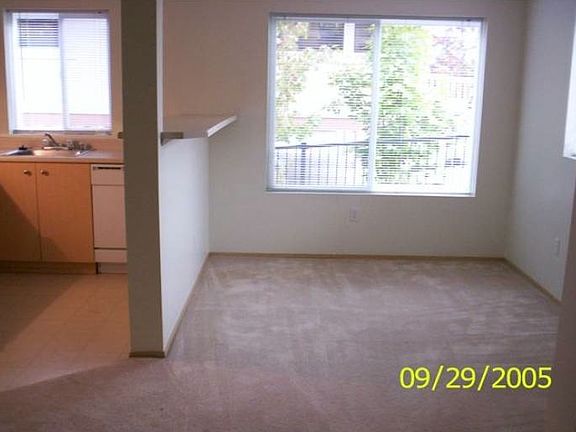 3rd image of 100 110th Ave NE APT B302