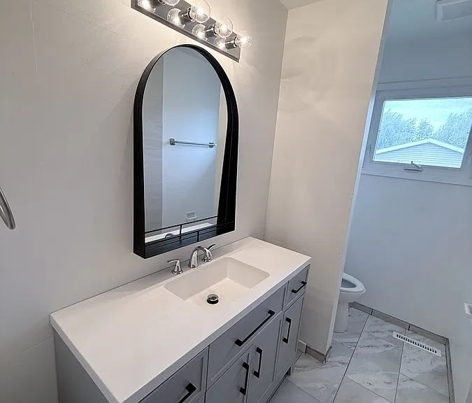 242 Carleton Dr — Photo 8