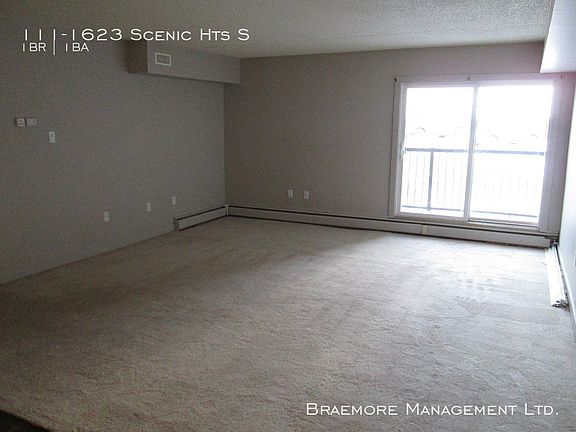 3rd image of 1623 Scenic Hts S #111