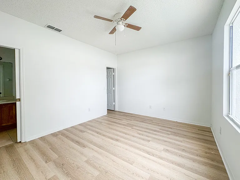 402 Sunset View Dr — Photo 13