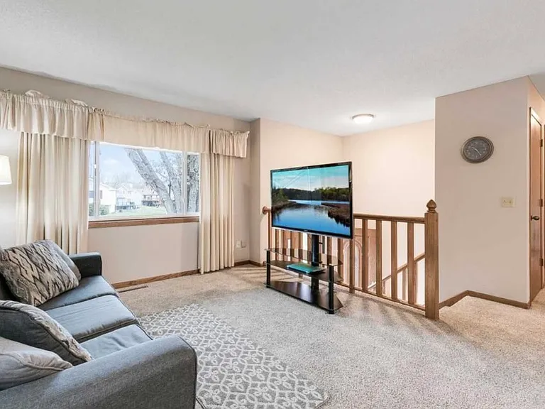 7220 Muirfield Ln — Photo 4