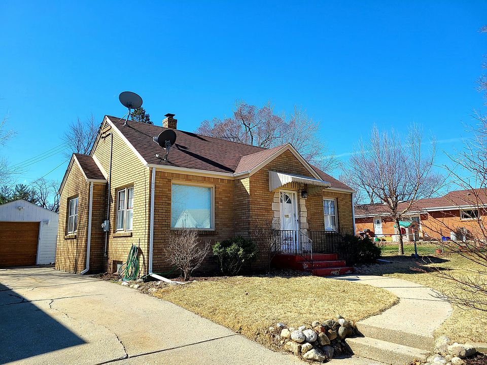 1st image of 2521 17th Ave