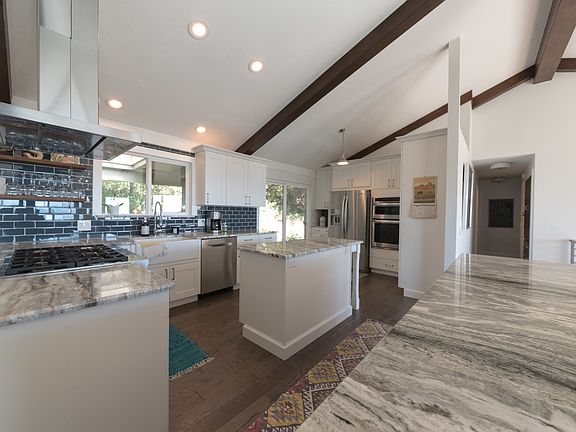 5th image of 2775 E Thunderbird Dr