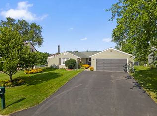 117 Cedarwood Ave, Bolingbrook, IL