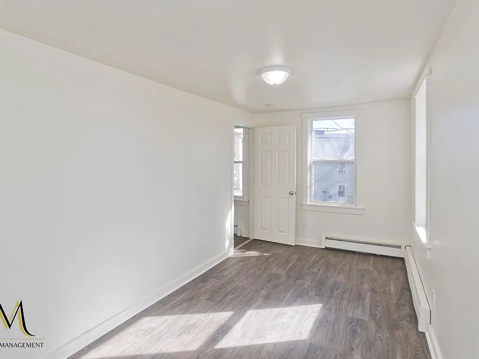 61 West St