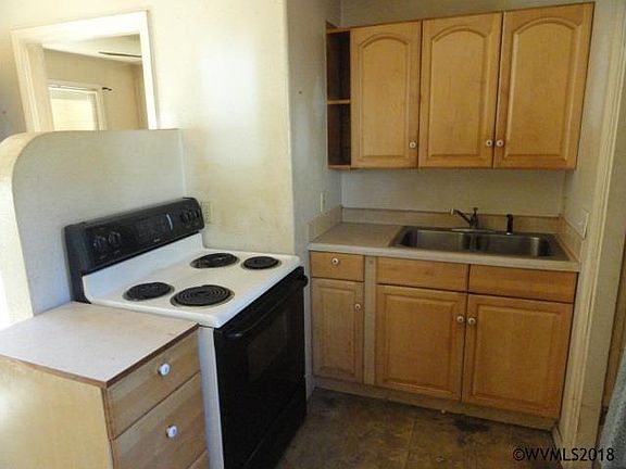 4th image of 1491 Franklin St NW
