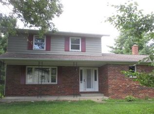 69 Roy Dr SW, Pataskala, OH 43062