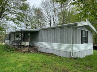 381 J Tucker Ln, Russell Springs, KY 42642