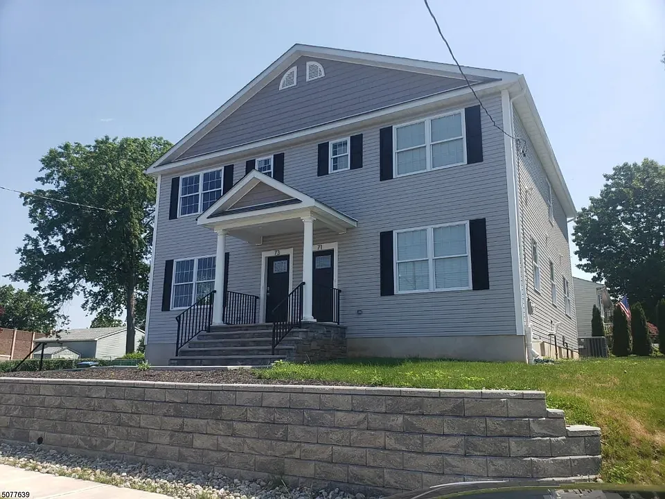 3 bed, 2.5 bath, 1600 sqft, $3,600 — Photo 4