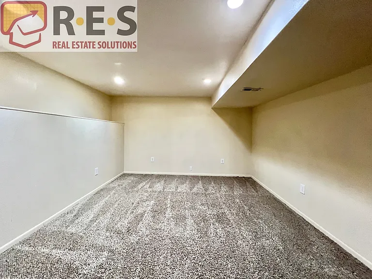 9393 W Wagon Trail Cir — Photo 11