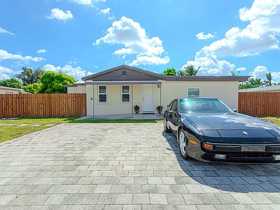 5th image of 696 Neptune Street