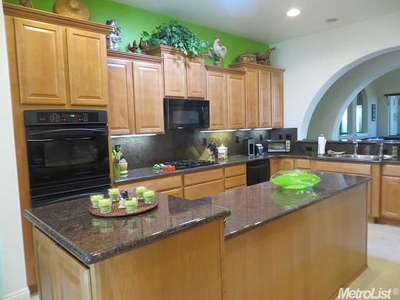 5th image of 2815 Rockaway Ln