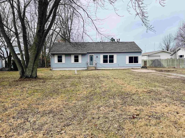 1895 N 300th Rd E, Knox, IN 46534