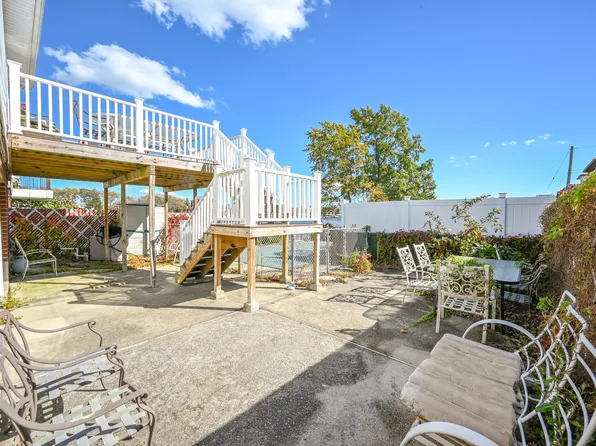 2687 East 66th Street image 8 of 15